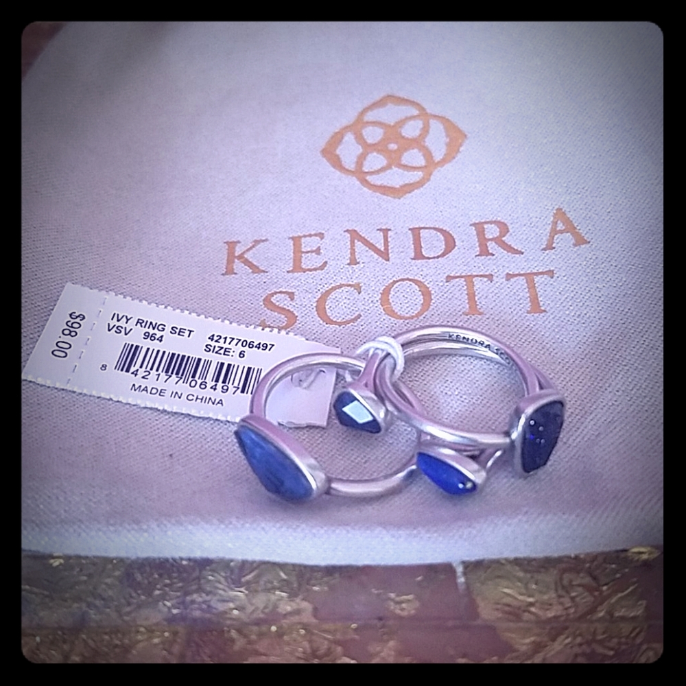 Kendra Scott navy mix ivy ring set w pouch, size 6